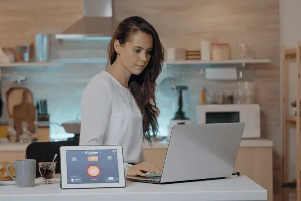 Why Artificial Intelligence Is Becoming a Built-In Feature in Everyday Devices